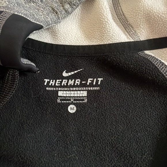 Nike zip up - Picture 2 of 2